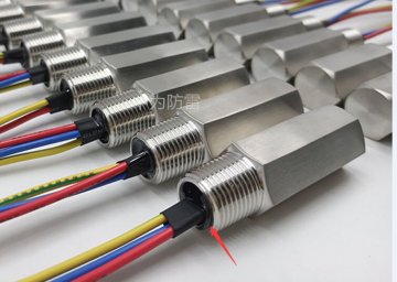 現場儀表（電磁閥門探測器變送器等）用信號浪涌保護器如何選擇？